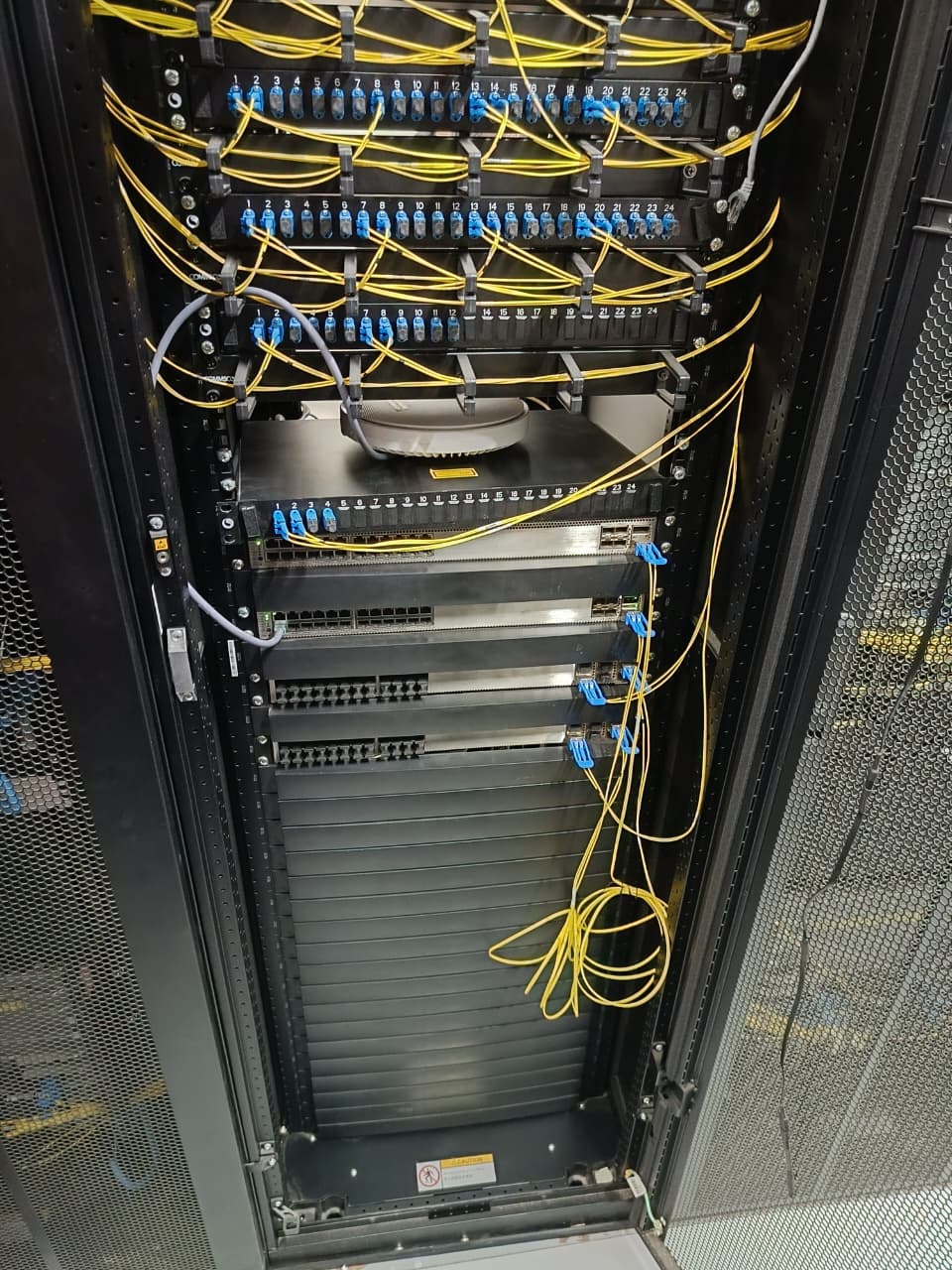 Data Center Photo 27